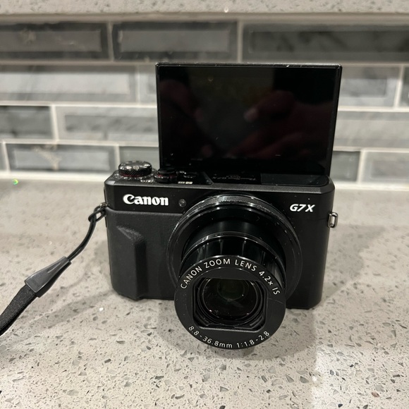 Canon PowerShot G7X Mark ll - Picture 4 of 10